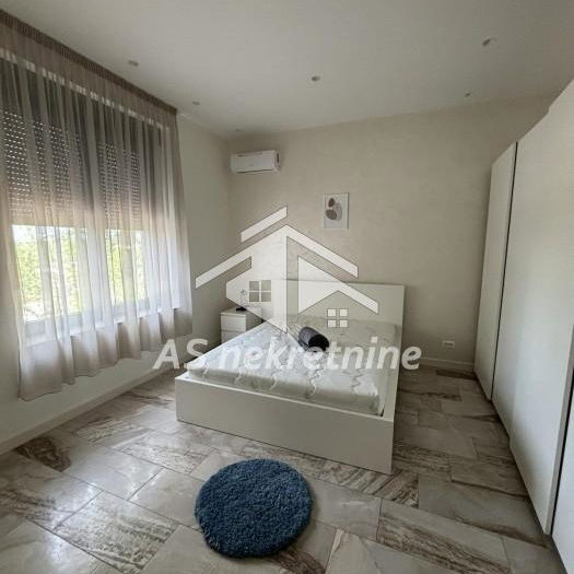 Stan Izdavanje Beograd Senjak 200 m2