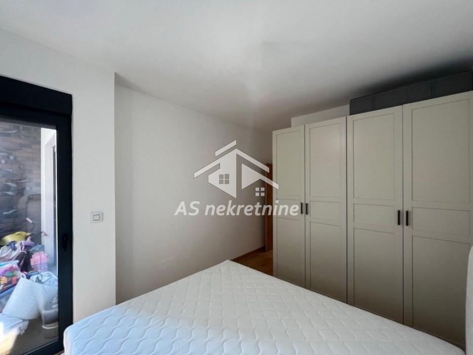 Četvorosoban stan na prodaju, Južni Bulevar, Beograd, 88m², 387.000 €