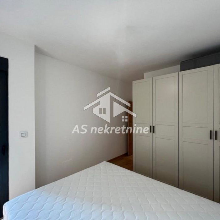 Četvorosoban stan na prodaju, Južni Bulevar, Beograd, 88m², 387.000 €