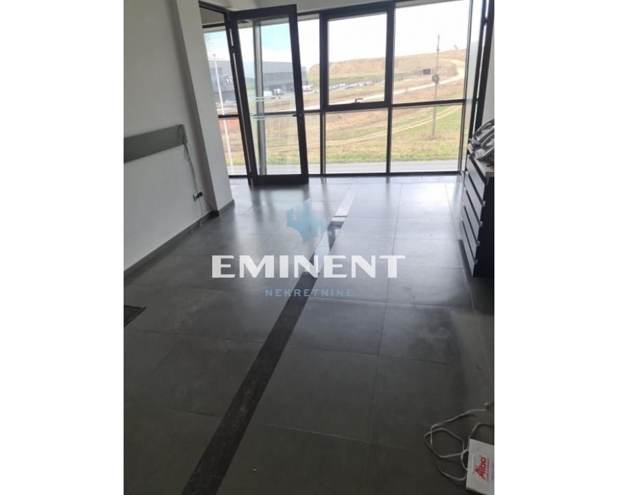 Lokal Izdavanje Beograd Lokal Izdavanje Beograd Zemun Polje 2776 m2