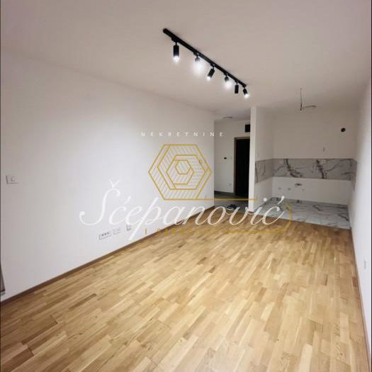 Stan Prodaja Novi Sad  44 m2