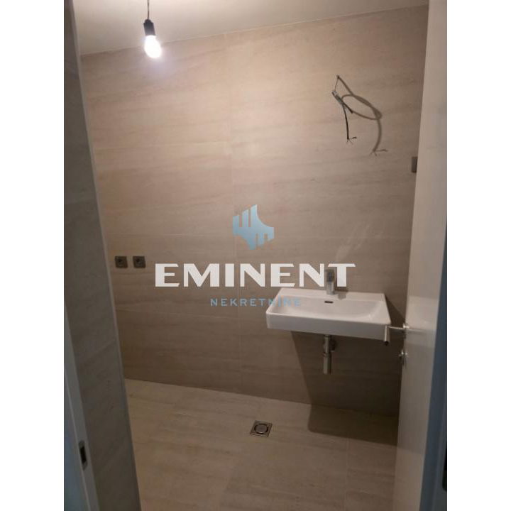Stan Prodaja Beograd Blok 65 55 m2