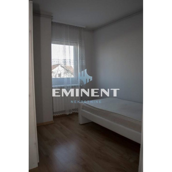 Kuća na prodaju, Ledine, Beograd, 200m², 290.000 €