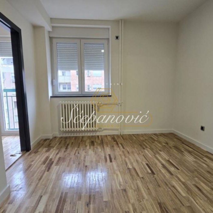 Stan Prodaja Novi Sad  64 m2