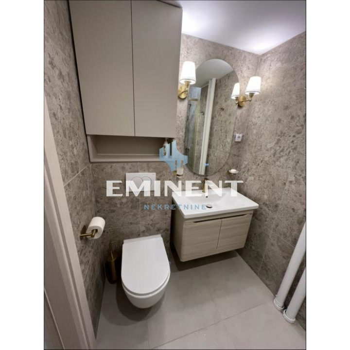 Trosoban stan za izdavanje, Hram Svetog Save, Beograd, 80m², 1.400 €/mes