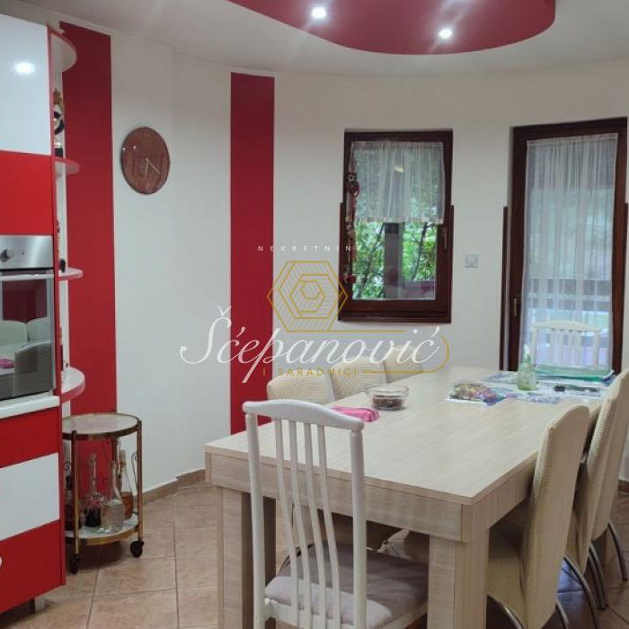 Kuća na prodaju, Ledinci, Novi Sad, 124m², 220.000 €
