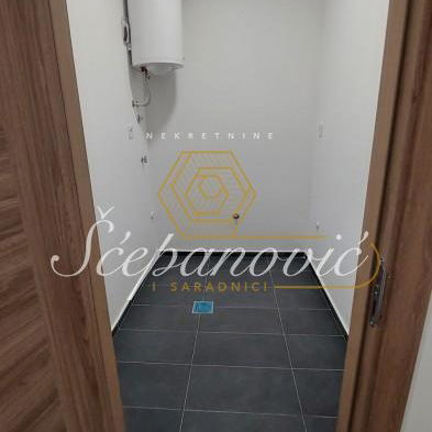 Četvorosoban stan na prodaju, Alibegovac, Novi Sad, 78m², 160.000 €