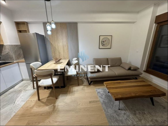 Stan Izdavanje Beograd Blok 65 33 m2