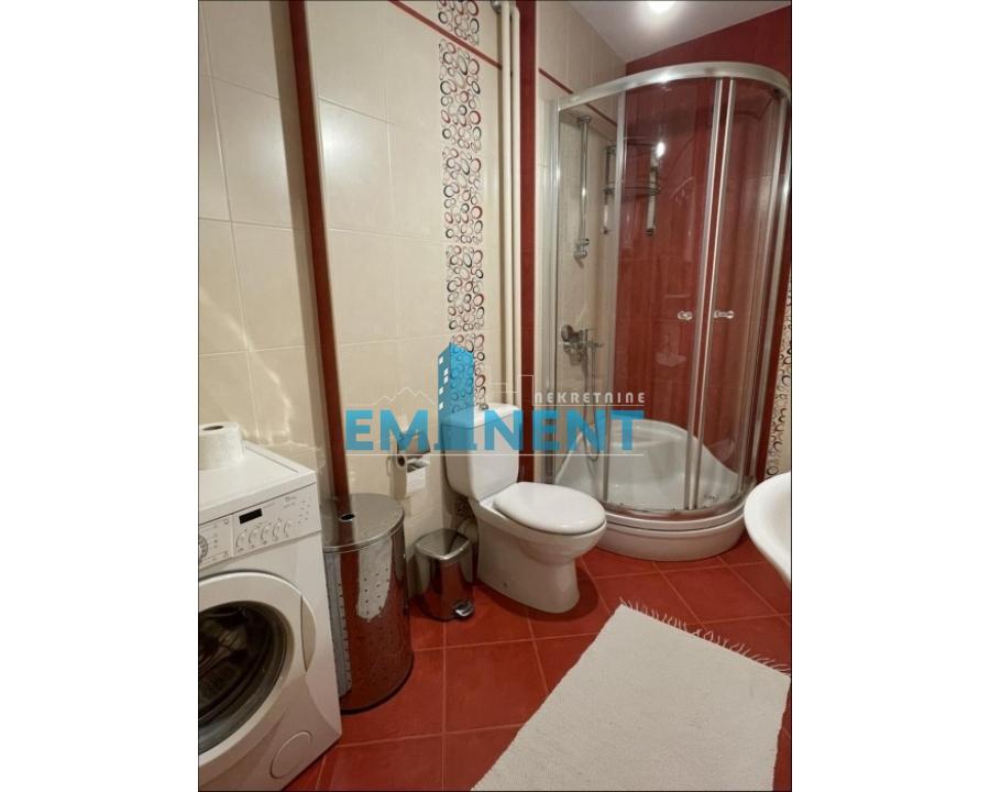 izdavanje-lokala-beograd-e7nBBTOnf7 Trosoban stan za izdavanje, Tašmajdan, Beograd, 64m², 900 €/mes