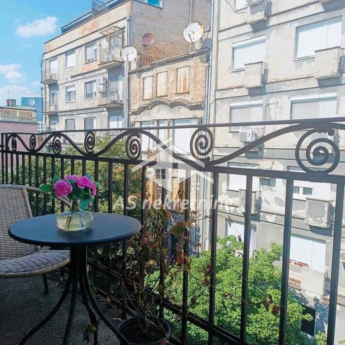 Četvorosoban stan za izdavanje, Terazije, Beograd, 120m², 900 €/mes