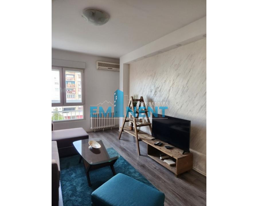 Stan Izdavanje Beograd Blok 61 50 m2