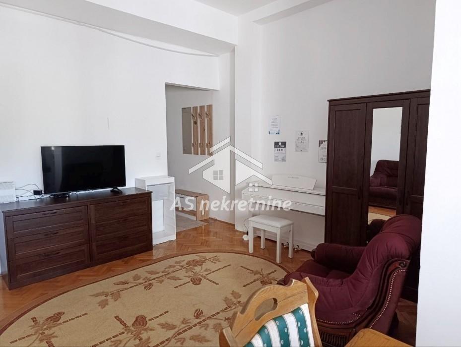 Stan Izdavanje Beograd Stan Izdavanje Beograd Dedinje 80 m2