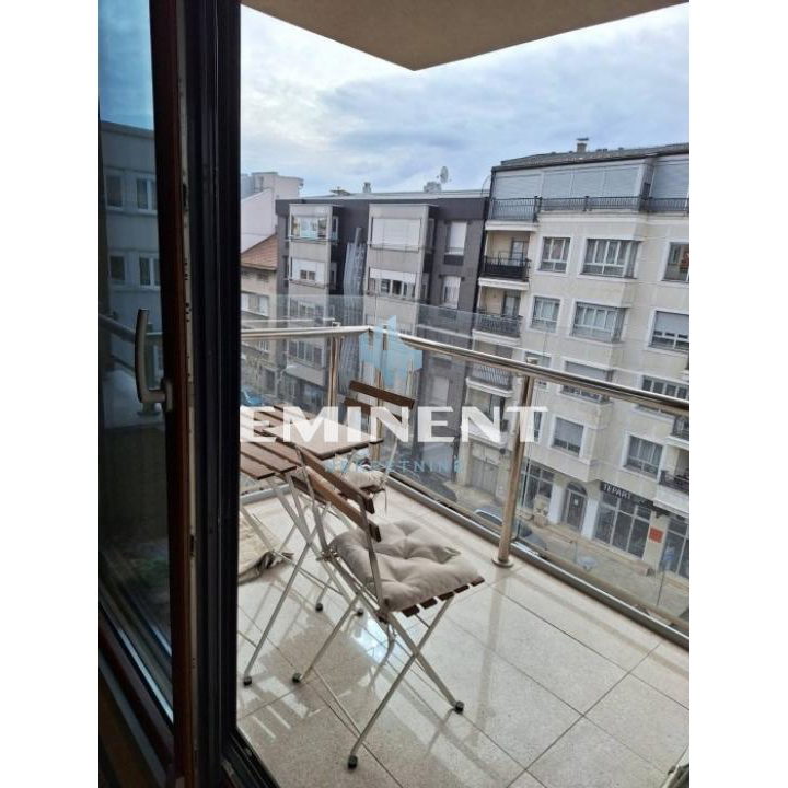 Stan Izdavanje Beograd Hram Svetog Save 102 m2