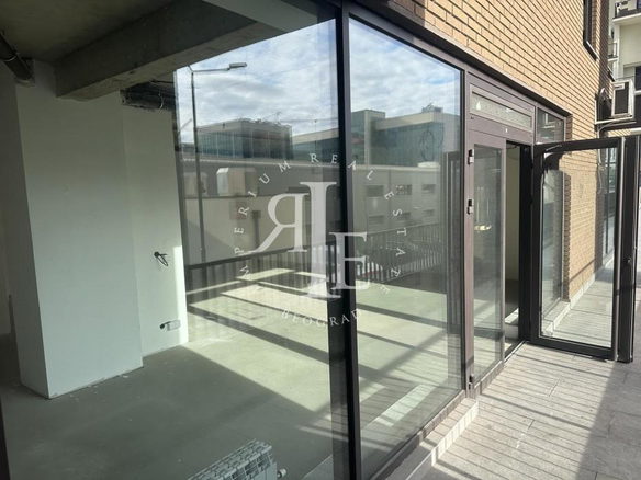 Lokal Prodaja Beograd Tošin Bunar 68 m2