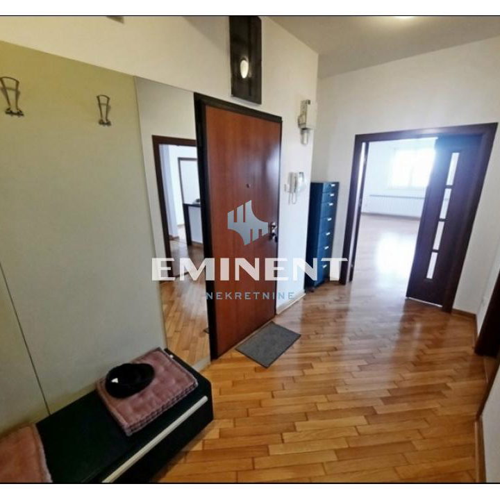 Petosoban stan za izdavanje, Hram Svetog Save, Beograd, 172m², 2.000 €/mes