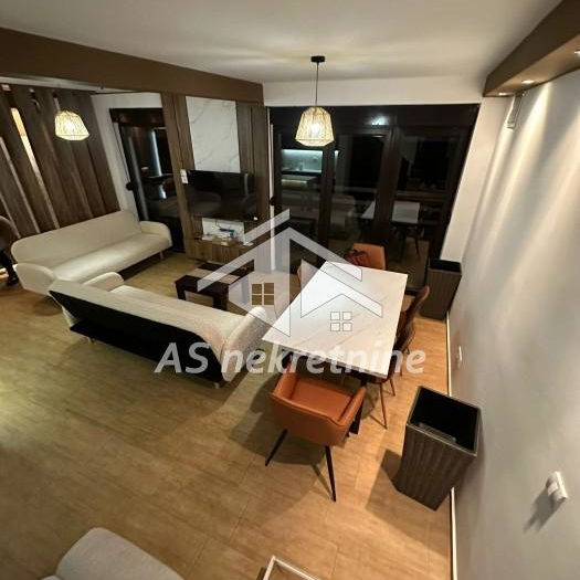 Kuća Prodaja Beograd  185 m2