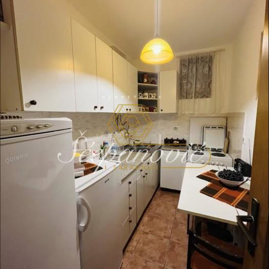 Stan Prodaja Novi Sad  55 m2