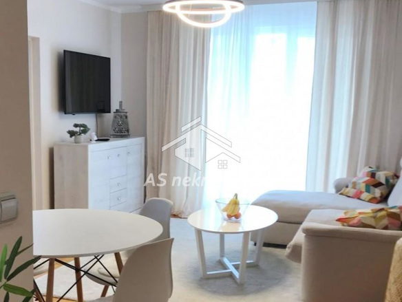 Stan Izdavanje Beograd Dedinje 72 m2