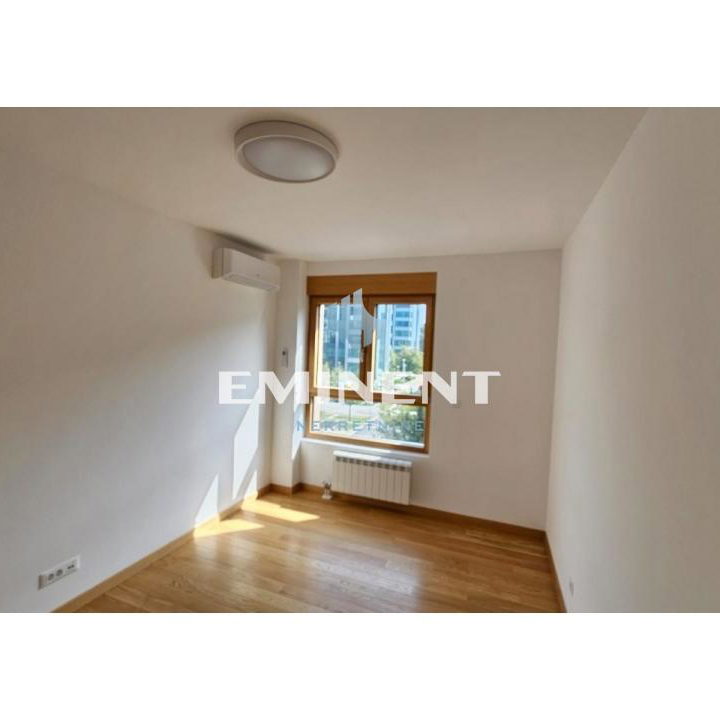 Stan Izdavanje Beograd Blok 65 107 m2