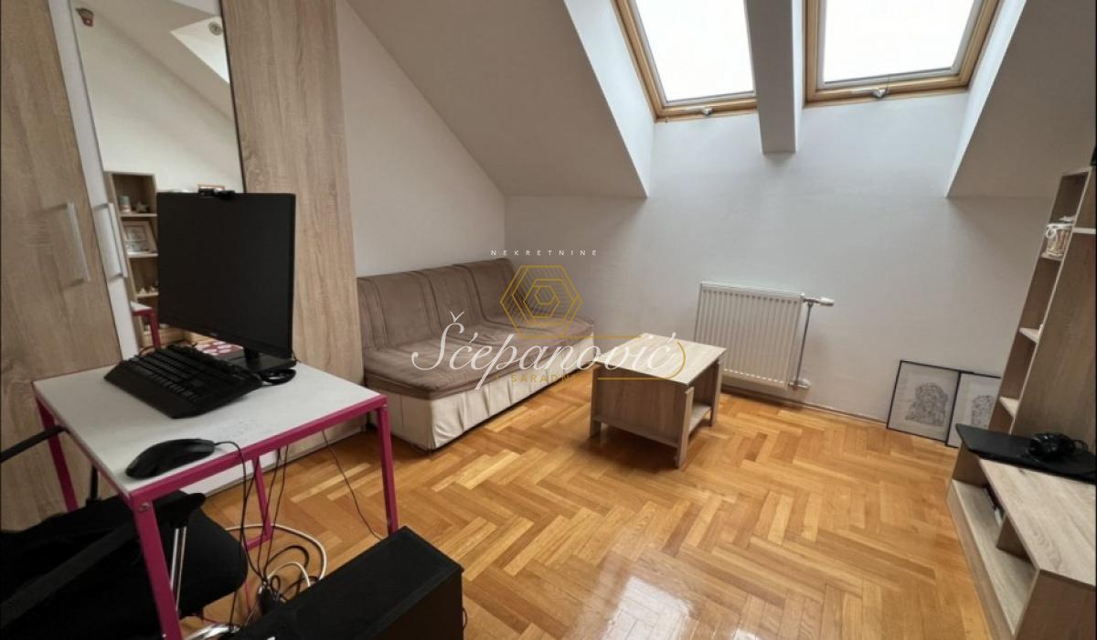 izdavanje-lokala-beograd-wQ47TNJctu Četvorosoban stan na prodaju, Telep, Novi Sad, 77m², 174.000 €