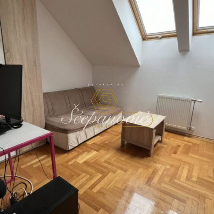 Četvorosoban stan na prodaju, Telep, Novi Sad, 77m², 174.000 €