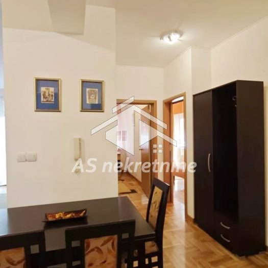 Trosoban stan za izdavanje, Đeram Pijaca, Beograd, 58m², 750 €/mes