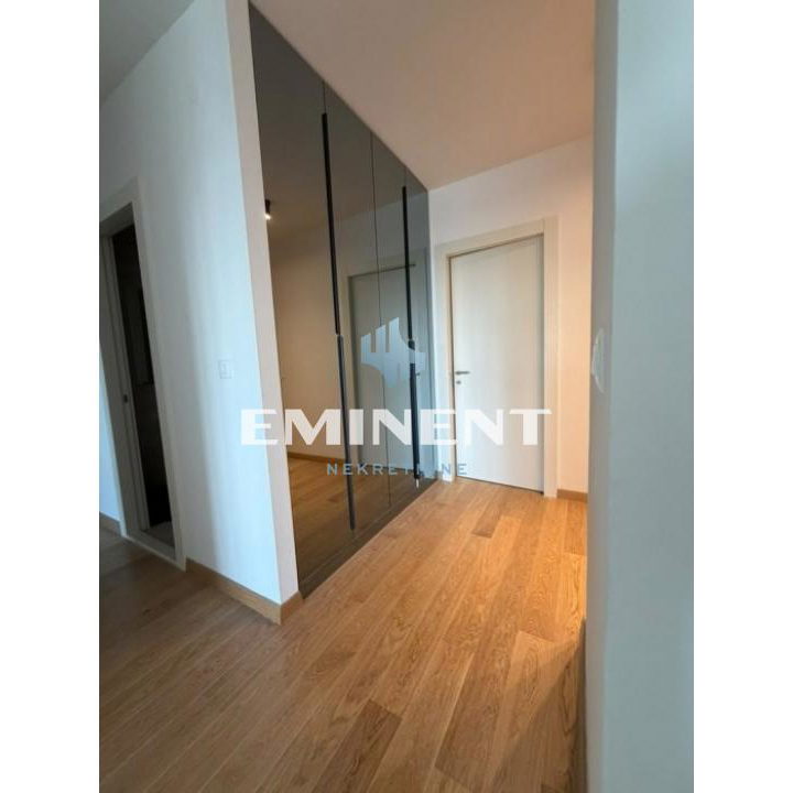 Stan Izdavanje Beograd Blok 65 105 m2