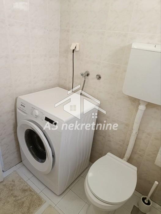 izdavanje-lokala-beograd-yr86BXB8fX Trosoban stan za izdavanje, Dedinje, Beograd, 80m², 1.300 €/mes
