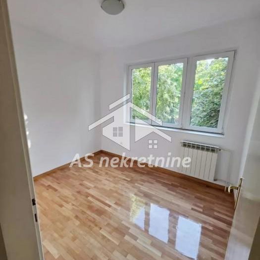 Stan Izdavanje Beograd Dedinje 104 m2