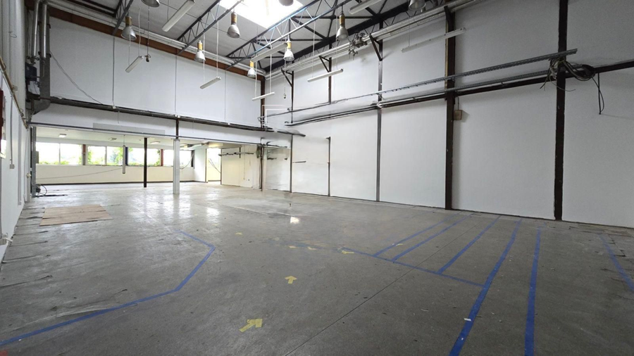 Lokal Izdavanje Beograd Lokal Izdavanje Beograd Batajnički Drum 700 m2