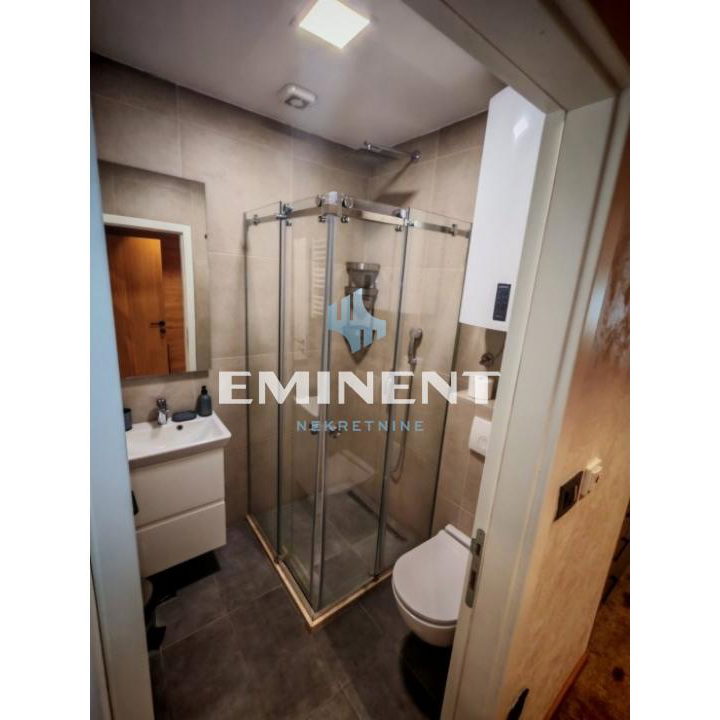 Višesoban stan na prodaju, Centar, Kopaonik, 221m², 960.000 €