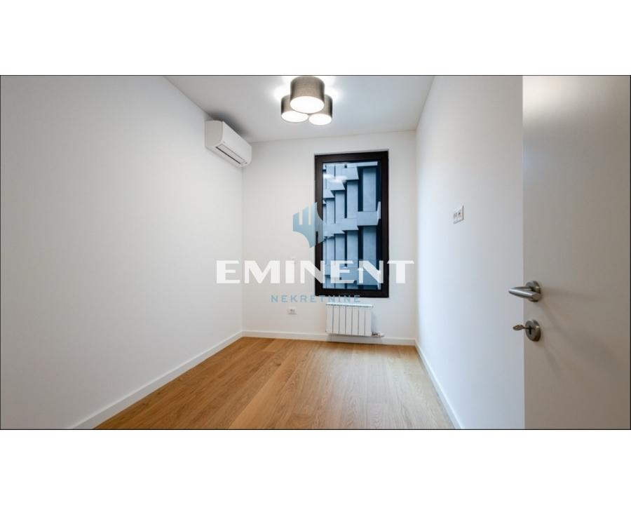 Stan Izdavanje Beograd Dorćol 75 m2