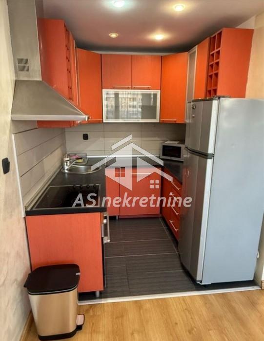 Stan Izdavanje Beograd Blok 22 80 m2
