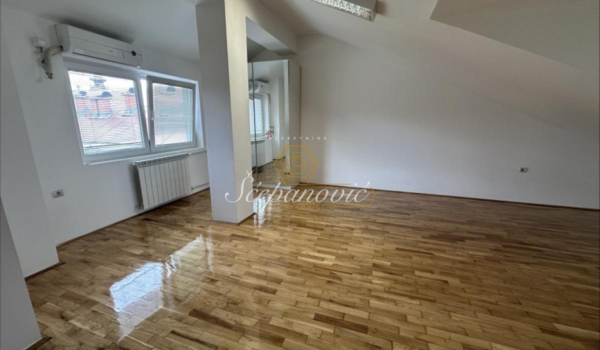 izdavanje-lokala-kHfzqidwZ0 Petosoban stan na prodaju, Centar, Novi Sad, 238m², 460.000 €