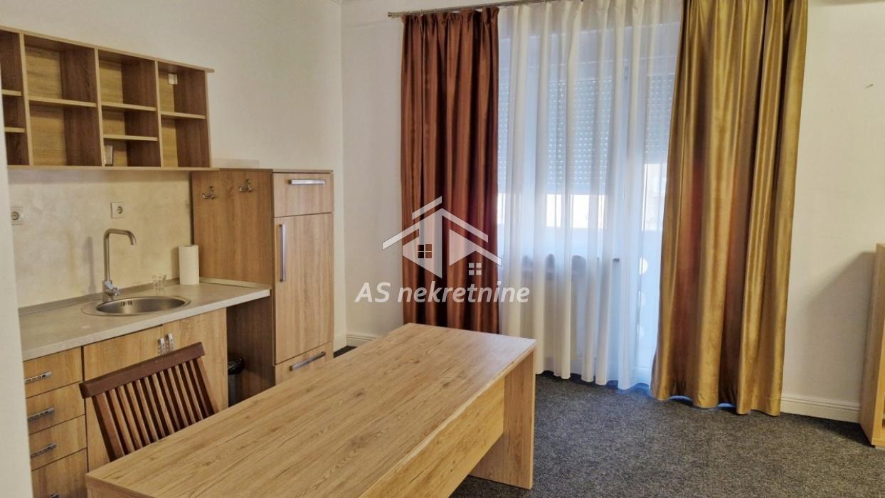 Lokal Izdavanje Beograd Lokal Izdavanje Beograd Kalenić Pijaca 72 m2