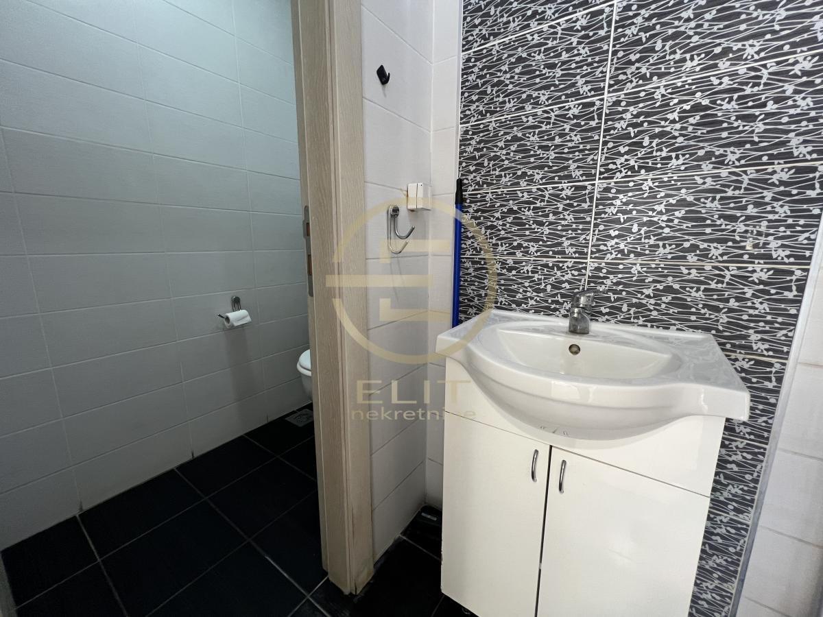 izdavanje-lokala-lByPYPeH9m Lokal na prodaju, Grbavica, Novi Sad, 229m², 452.000 €