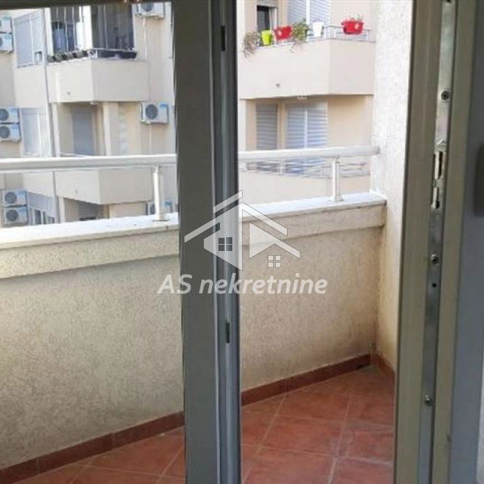 Dvosoban stan za izdavanje, Lekino Brdo, Beograd, 53m², 700 €/mes