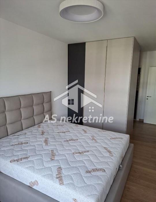 Četvorosoban stan za izdavanje, Blok 65, Beograd, 105m², 10. sprat, 2.100 €/mes