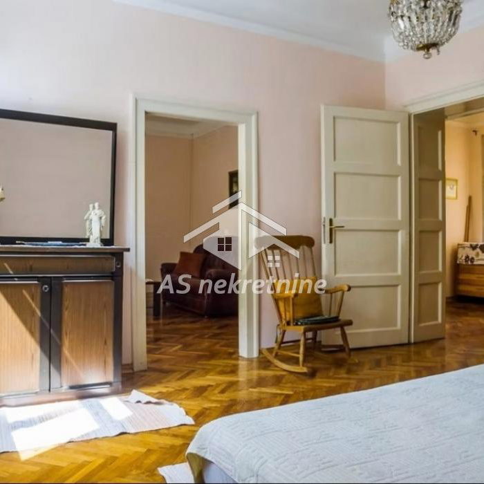 Stan Izdavanje Beograd Skadarlija 65 m2