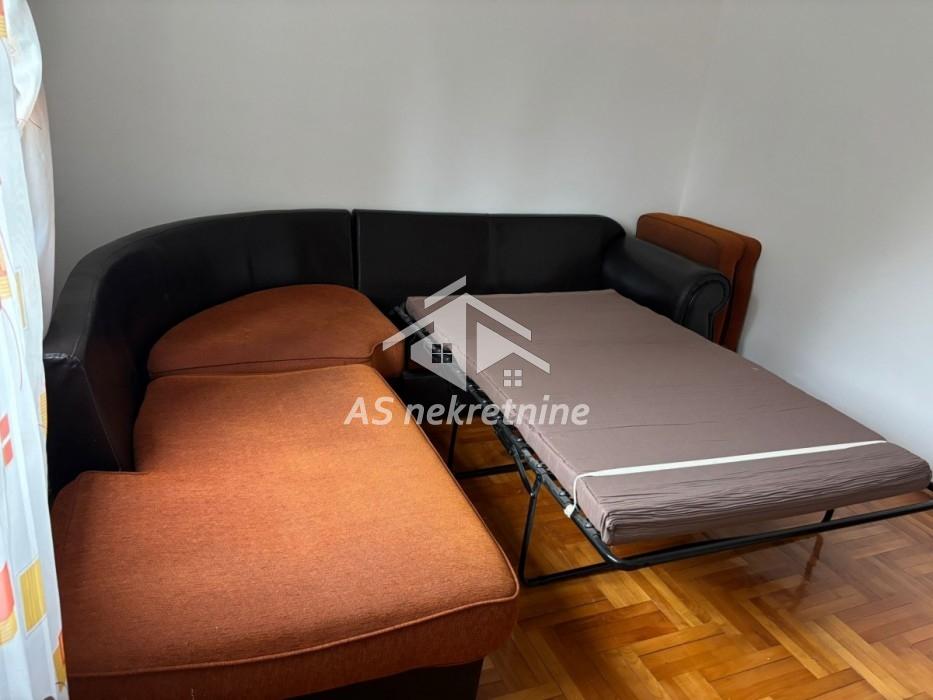 Trosoban stan za izdavanje, Učiteljsko Naselje, Beograd, 120m², 800 €/mes