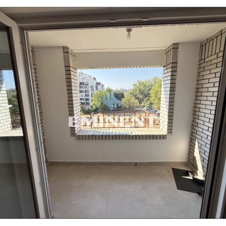 Četvorosoban stan za izdavanje, Bežanijska Kosa 2, Beograd, 90m², 2.200 €/mes