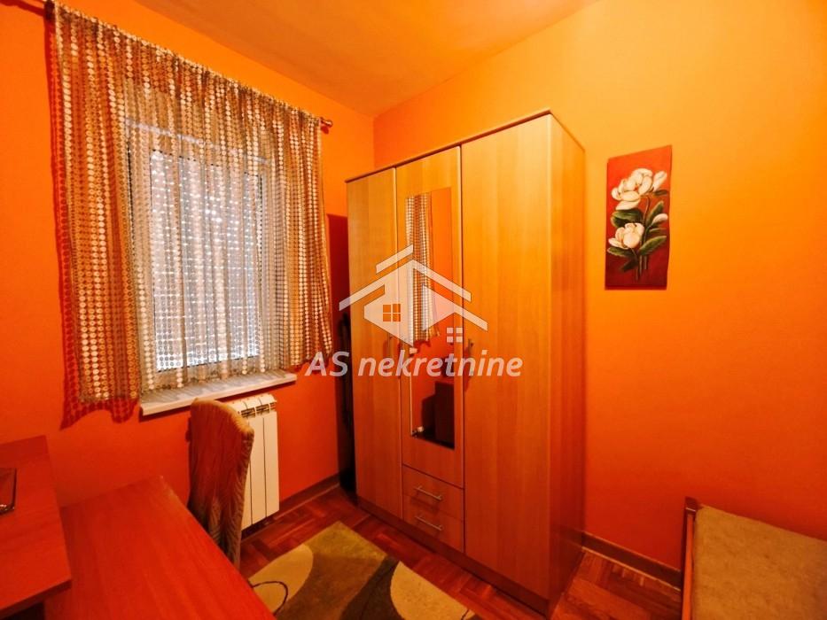 Trosoban stan za izdavanje, Đeram Pijaca, Beograd, 58m², 750 €/mes