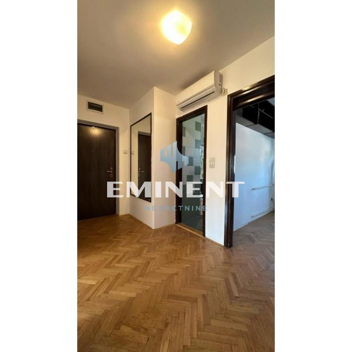 Trosoban stan za izdavanje, Kalenić Pijaca, Beograd, 64m², 1.000 €/mes
