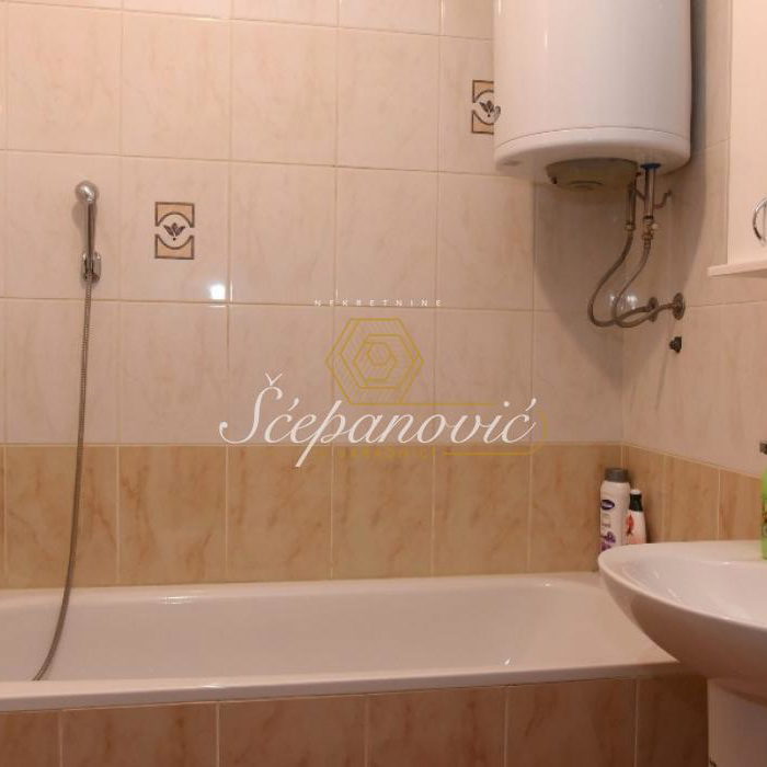 Stan Izdavanje Novi Sad Betanija 49 m2