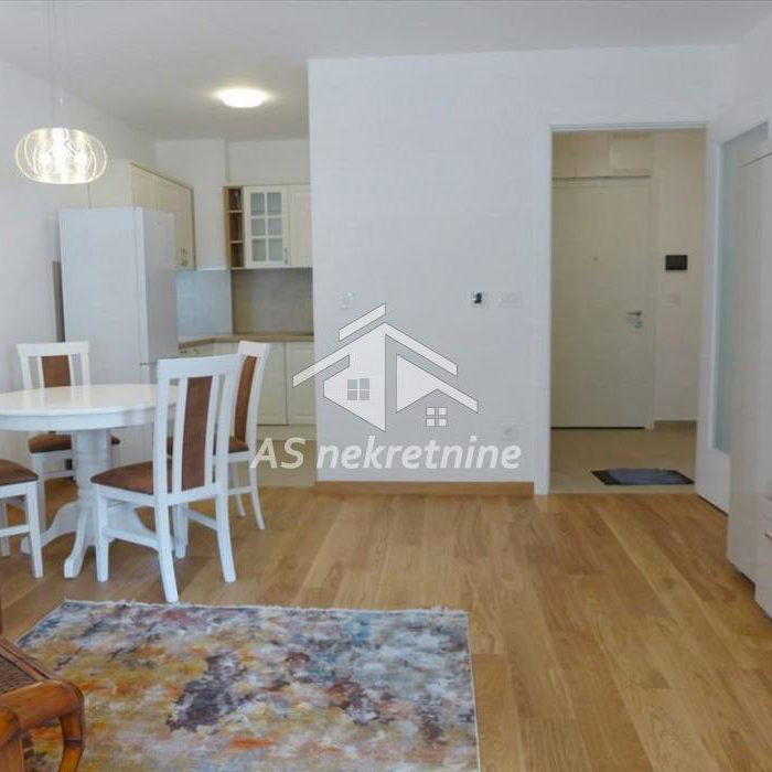 Stan Izdavanje Beograd  60 m2