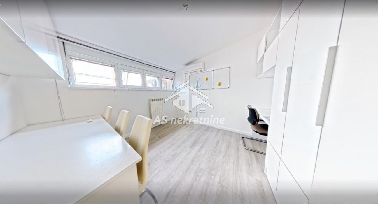 izdavanje-lokala-urFKi7pTbe Petosoban stan na prodaju, Đeram Pijaca, Beograd, 118m², 6. sprat, 349.000 €