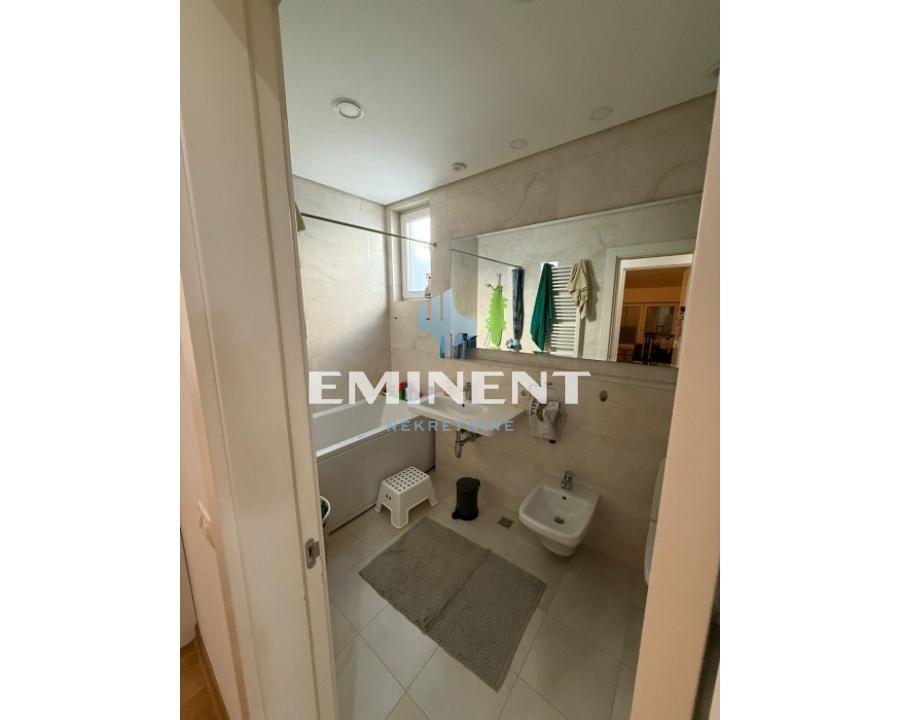 izdavanje-lokala-vD28aCSiMo Stan Izdavanje Beograd Senjak 157 m2