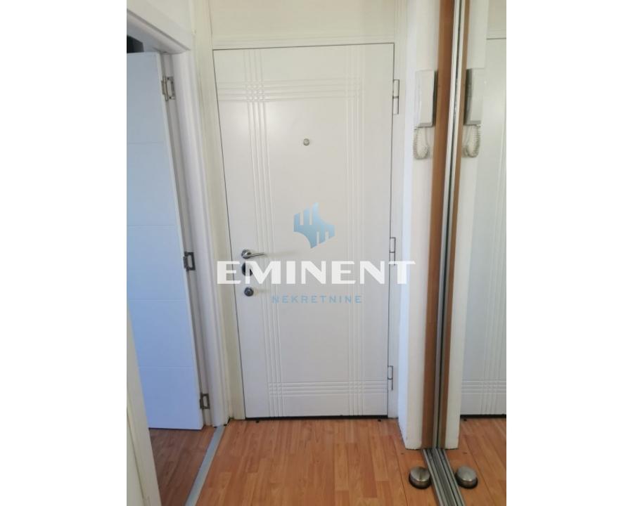 izdavanje-lokala-vGZSXkxwtz Dvosoban stan za izdavanje, Blok 28, Beograd, 60m², 650 €/mes