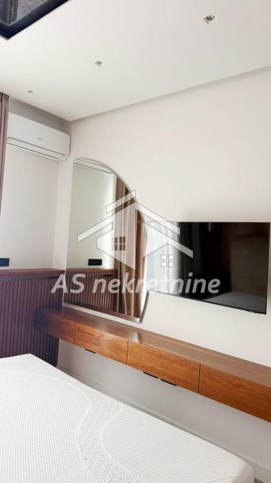 izdavanje-lokala-vIPPGVSIl4 Četvorosoban stan za izdavanje, Hram Svetog Save, Beograd, 275m², 3.500 €/mes