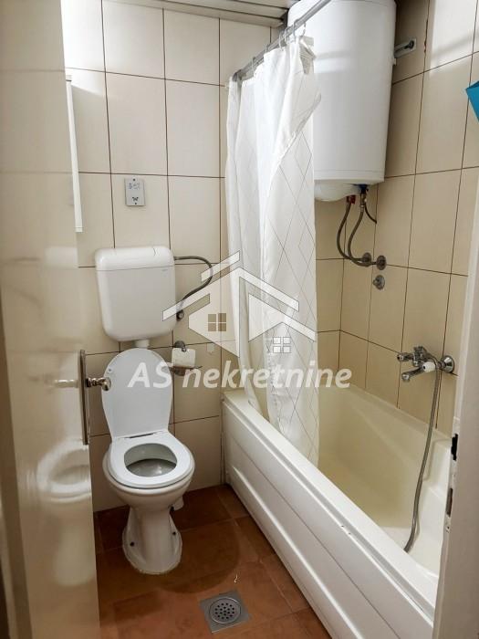 izdavanje-lokala-vdobzXN5VS Trosoban stan za izdavanje, Blok 19a, Beograd, 73m², 800 €/mes